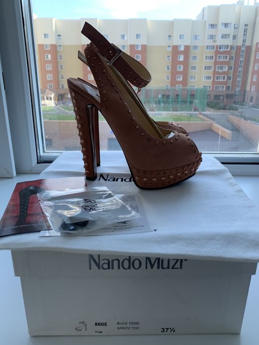 Босоножки Nando Muzi