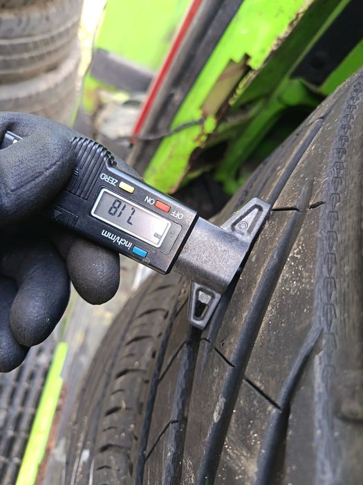 Anvelope vara 255 40 20 uniroyal 2022 6. 5-7mm