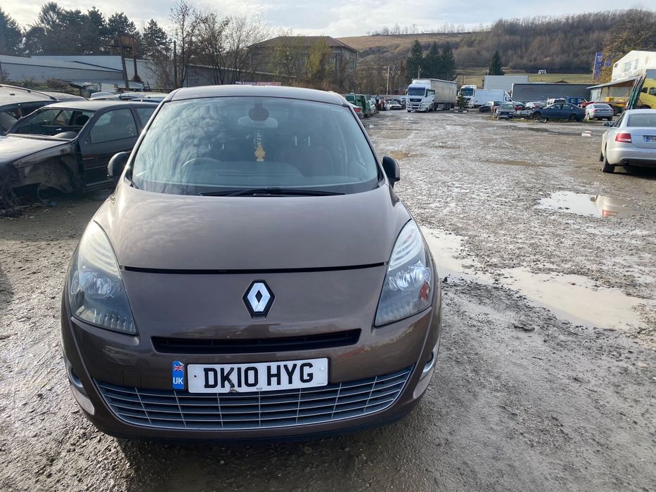 Dezmembrez Renault Scenic 3