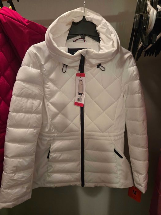 Tommy Hilfiger Ladies' Quilted Jacket размери М и L ново дамско яке