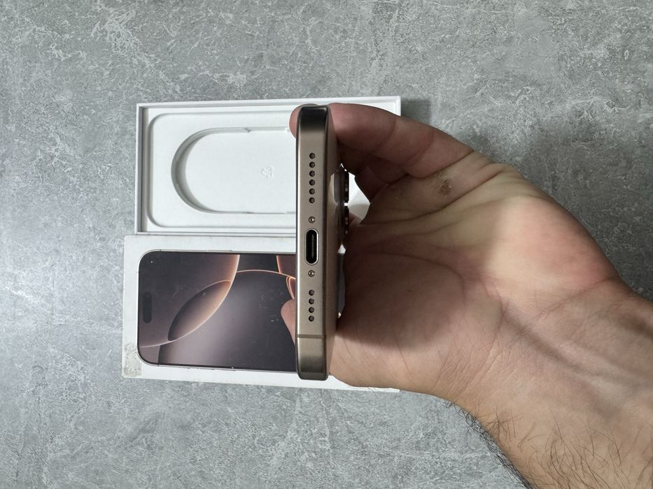 iPhone 16 Pro Max 256GB Desert Titanium