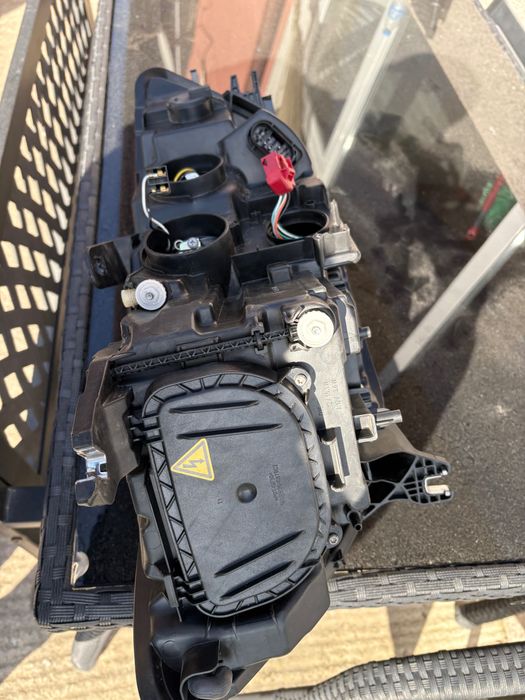 Ляв фар за Ауди А6 Ц7 2012