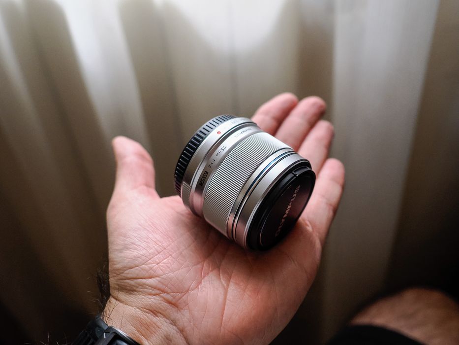 Olympus 25mm f/1.8 - Garanție 23.07.2027