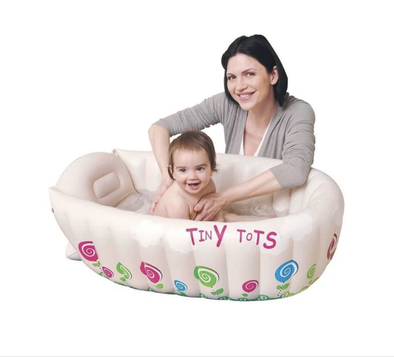 Бебешка надуваема вана удобна за път