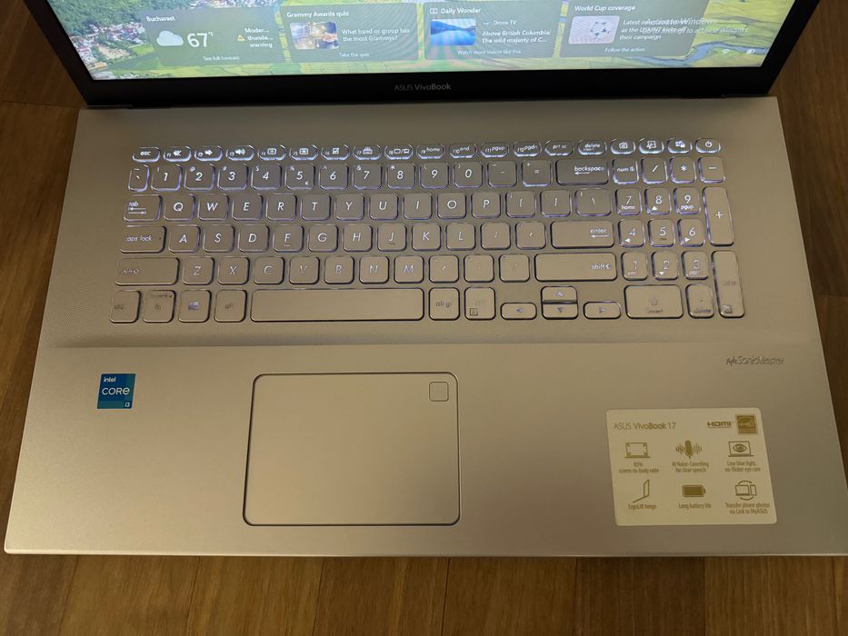 ASUS VivoBook 17