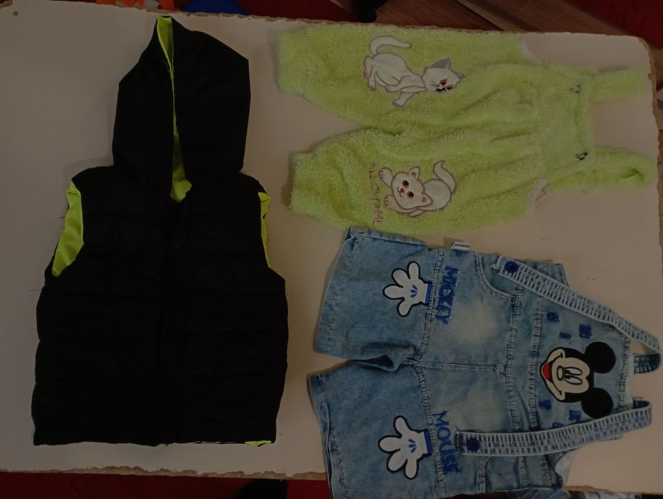 Продам детские вещи