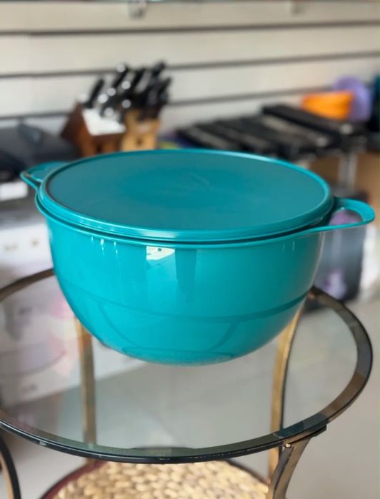 Чаша 10 литровая от Tupperware