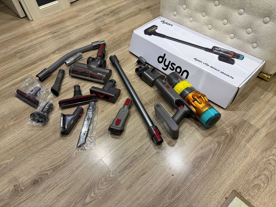 Ручной пылесос dyson аккумуляторный  в отличном состоянии