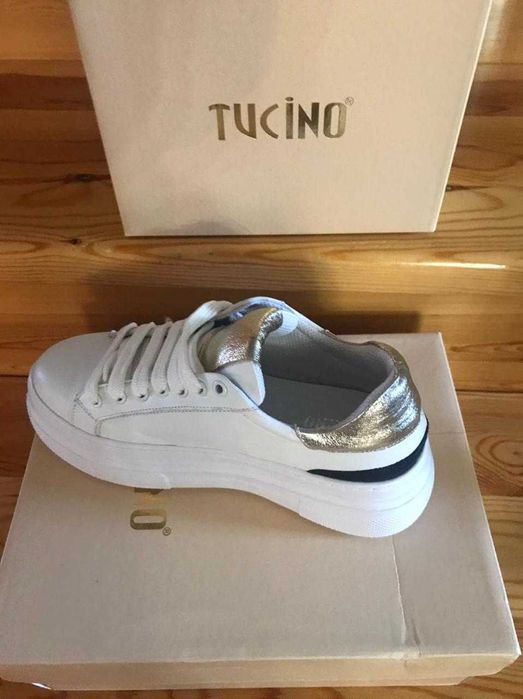 лоферы, босоножки, кроссовки