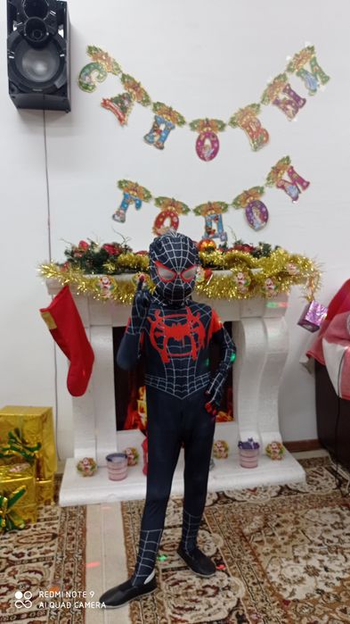 Костюм человека паука