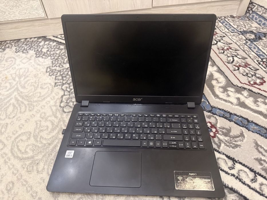 Acer Aspire 3 / i3 / SSD / Zo‘r holatda