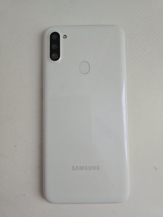 Смартфон Samsung Galaxy A11