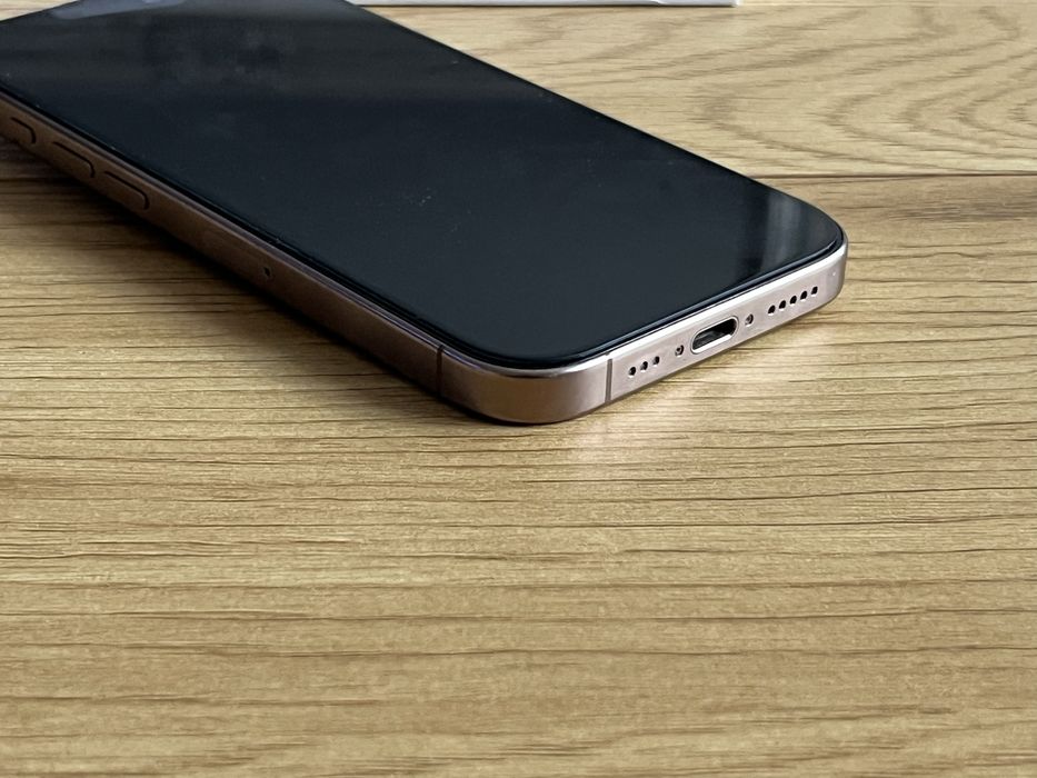 Бартер iPhone 16 pro 128gb desert 90%