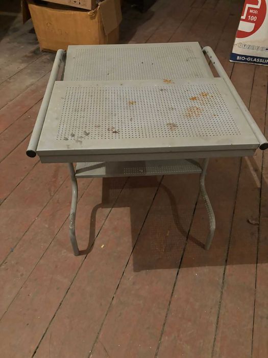 стол металлический (компьютерный)   IKEA