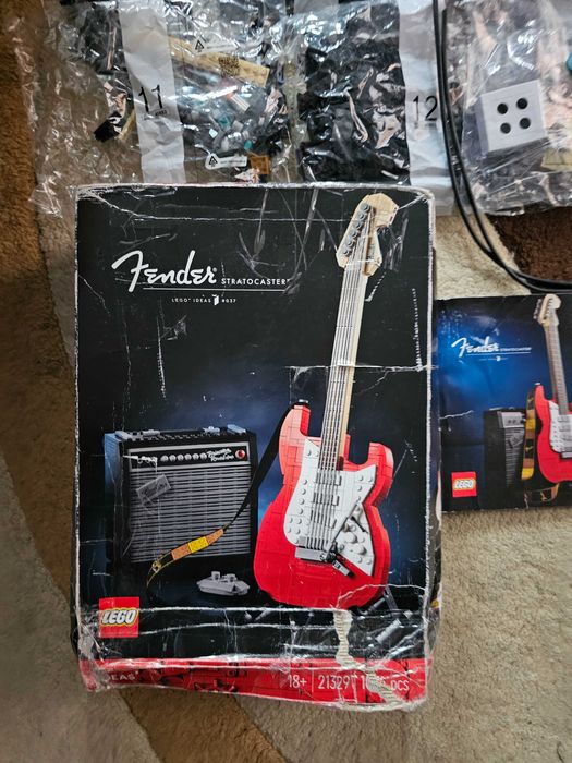 Lego ideas fender stratocaster 21329 incomplet (pungi sigilate