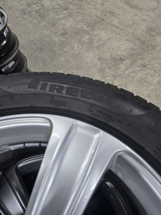 4 Броя 235/60/18 Pirelli 2x5,6mm 2x5,2mm