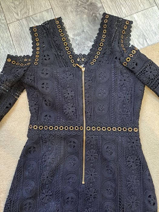 Продаю платье, находимся в пришахтинске