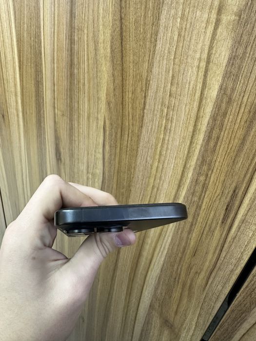 Iphone 15 pro max black 256 gb 85% e-sim