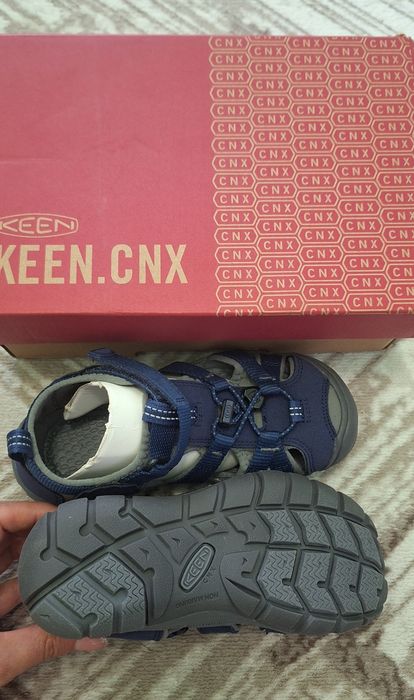 НОВИ сандали KEEN размер 31 и 32/33