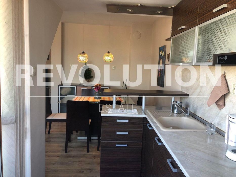 Дава се под наем Тристаен апартамент в Варна, Чайка - 110 кв.м за 850 € - Снимка #2