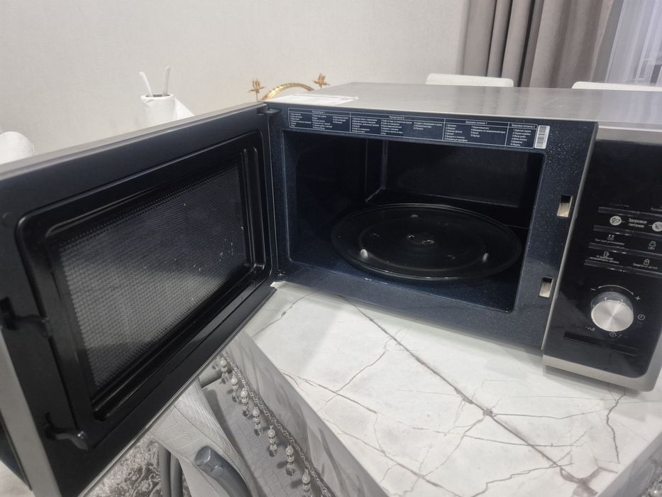 Продается микроволновая печь samsung