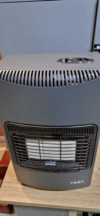 Газова печка TESY 4200W LD-168D