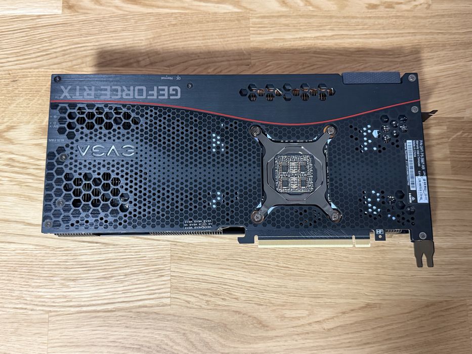 Placa Video EVGA Nvidia RTX 3090  FTW3 ULTRA