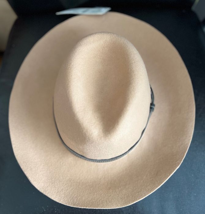 Pălărie din lână