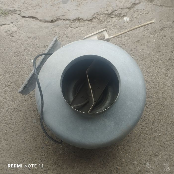 Прдам. Вентилятор на вытяжку