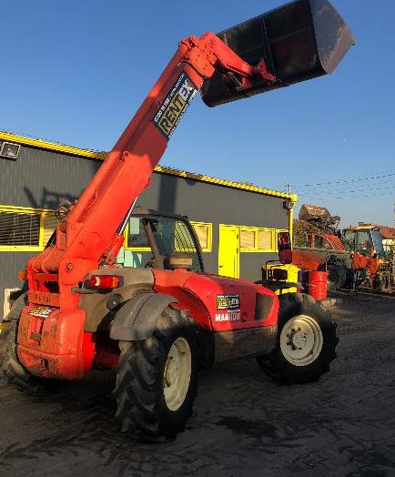 Телескопични товарачи Телехендлери под НАЕМ 7,9,13,17м от Рентекс