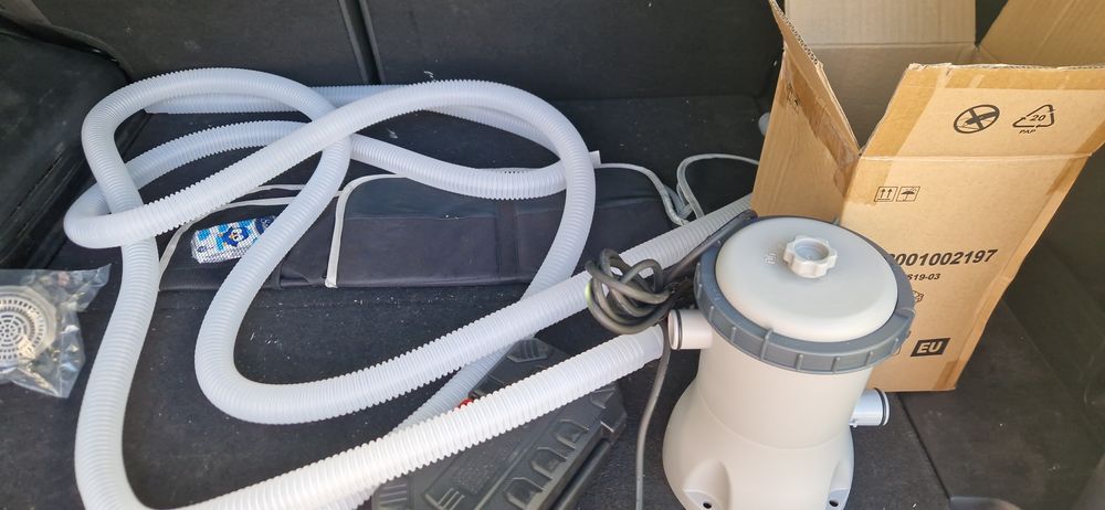 Филтърна помпа за басейн 2006L/H BESTWAY 58383