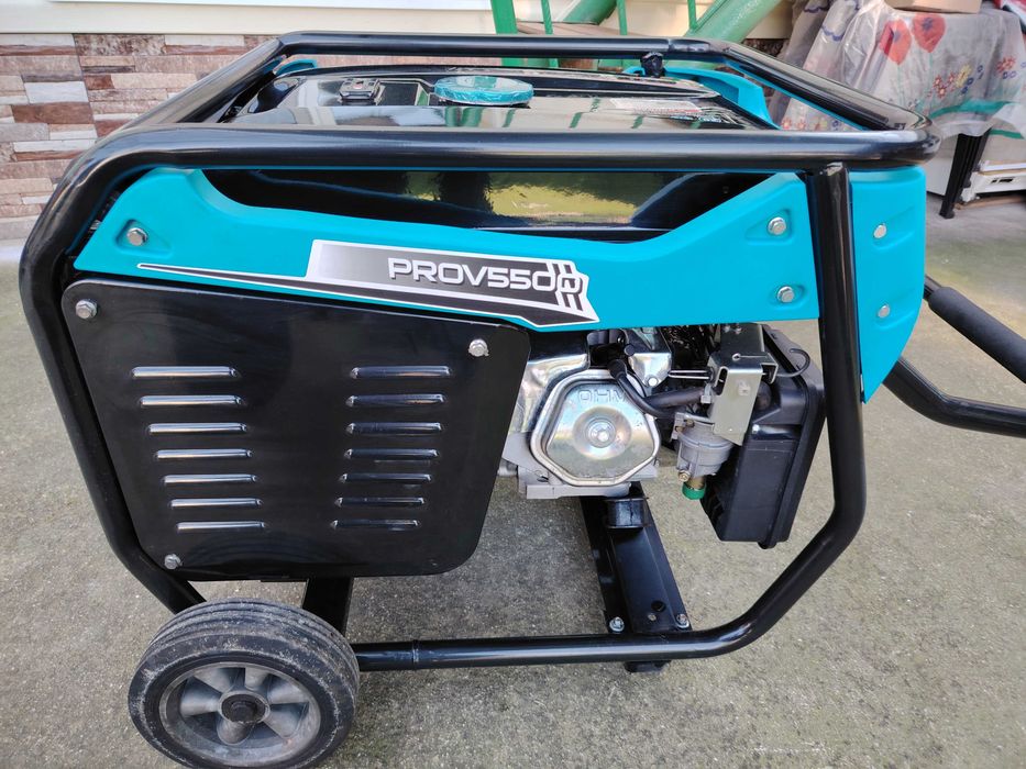 Бензинов монофазен генератор.