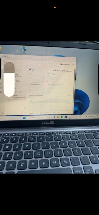 laptop asus amd ryzen 5 5500 U negociabil