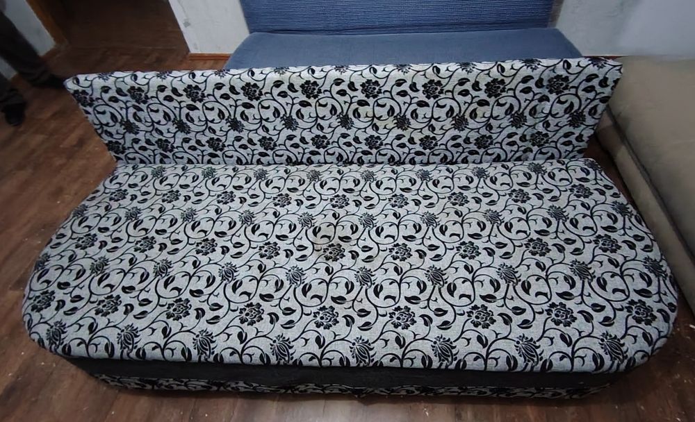 Диван тахта  бесплатно 2шт