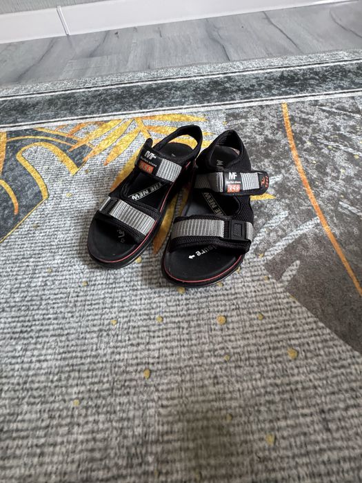 Детская обувь новая  и    б/у уточняйте, размеры разные