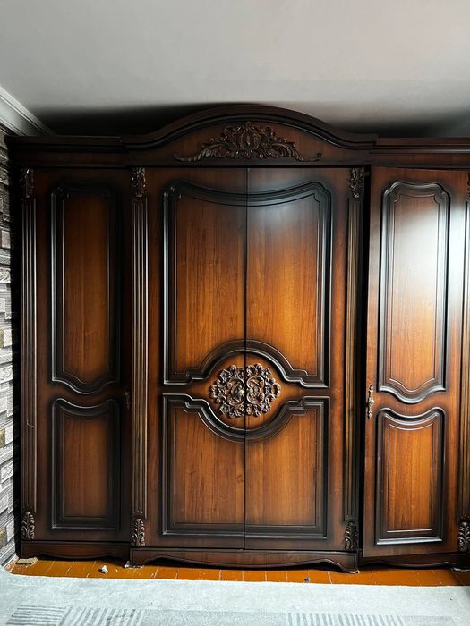 Продаётся спальный гарнитур в хорошем состоянии. В комплекте есть дива