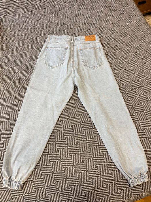 Джинсы голубые новые