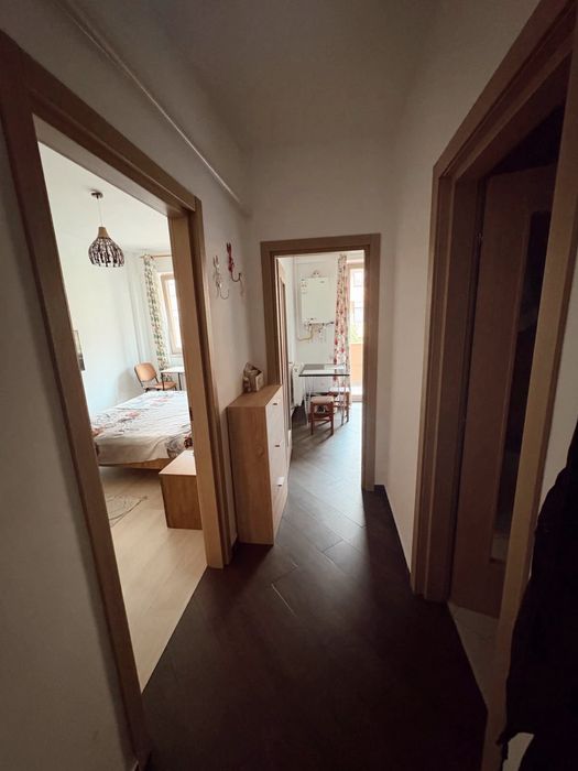 Inchiriez apartament cu 1 camera