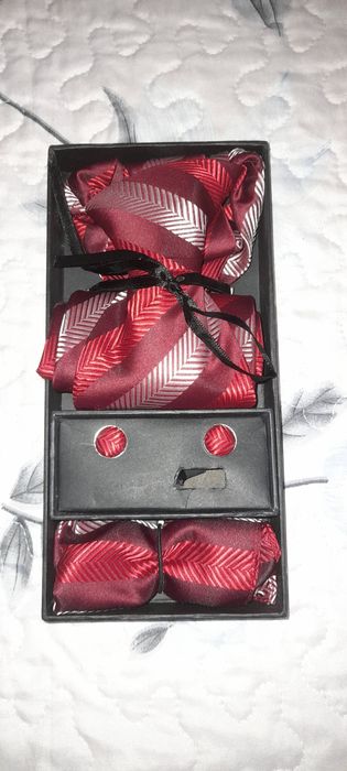 Продам галстуки мужские