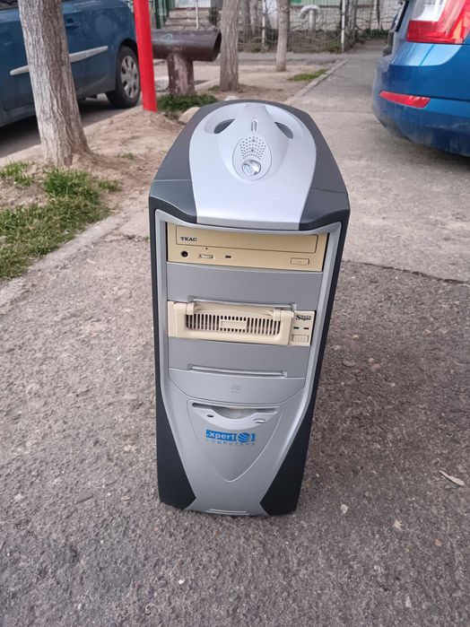 Vând urgent tastatură + mouse + unitate PC