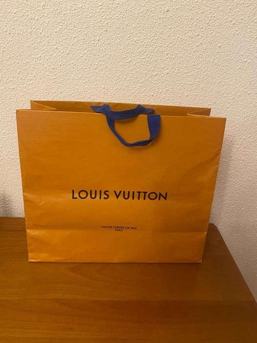 Pungi Louis Vuitton autentice