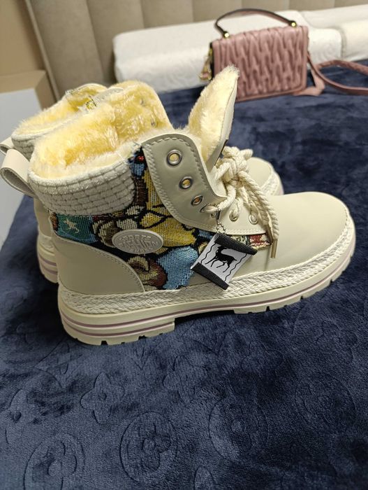 Зимние ботинки 200.000 сум