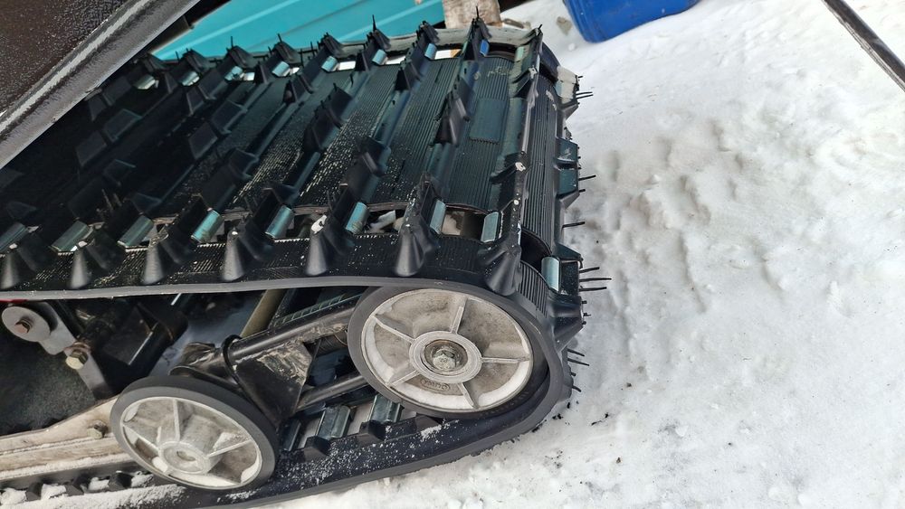 Продам снегоход рысь 500