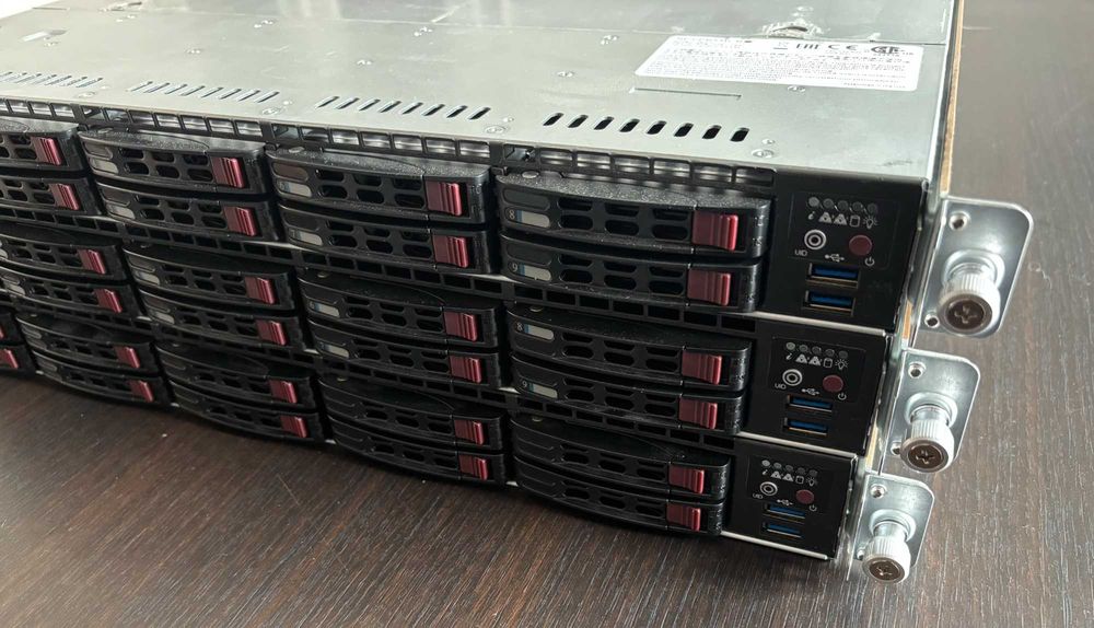 Server Supermicro SYS-1028U-TR4+, surse redundante
