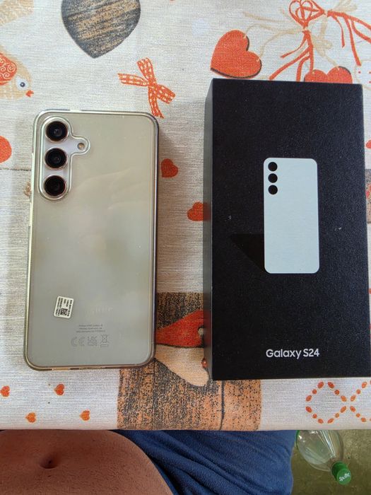 Samsung Galaxy S 24