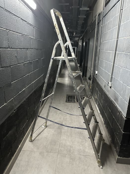 Продам Стремянку