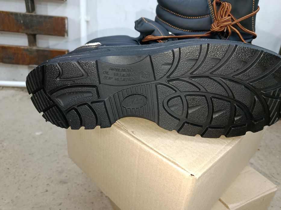 Спец обувь осень весна 43 р.