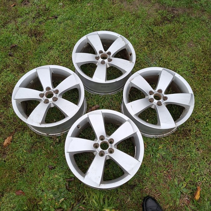 Jante R17 5x100 Skoda Vw Polo Facia Octavia Golf 4 jenti 17