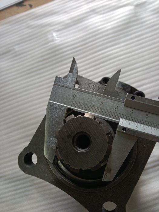 Насос подъёма кузова