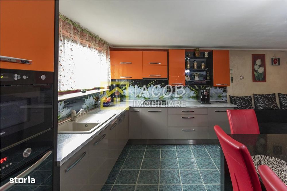 Casa P+M, comuna Margineni, Bacau
